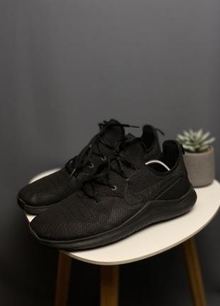 Nike free tr 8 846