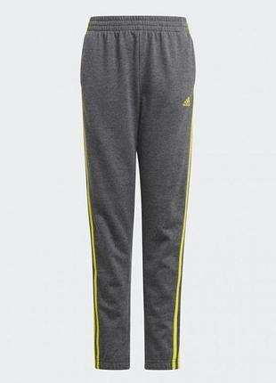 Спортивные штаны от adidas 11-12 лет