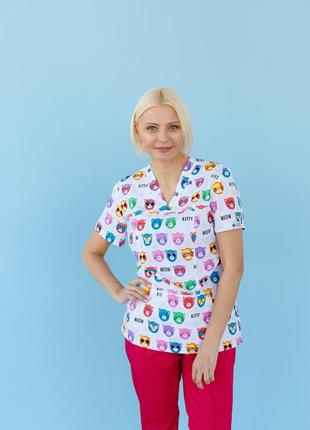 Медична сорочка жіноча топаз принт cats colored1 фото