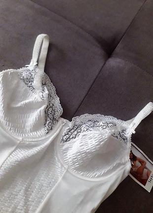 Шикарное корректирующее боди комбидресс на мягких чашках, утягивающее белье