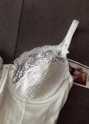 Шикарное корректирующее боди комбидресс на мягких чашках, утягивающее белье