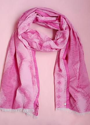 Оригинальный шарф. esprit