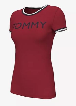 Футболка tommy hilfiger. размер xs