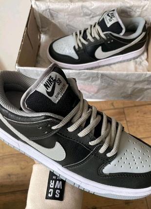 Nike dunk sb black