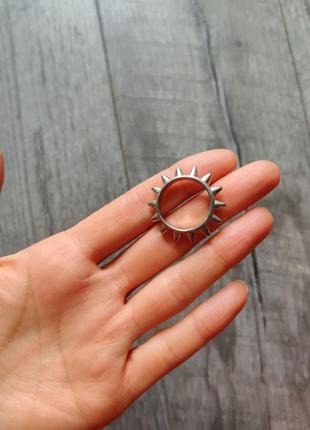 Стильные кольцо с шипами  cos3 фото