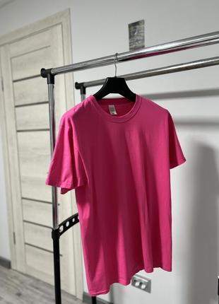 Базова рожева футболка