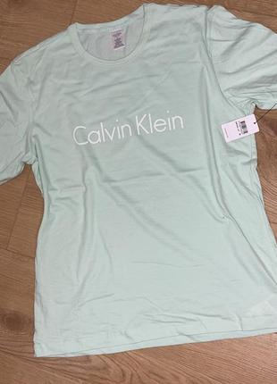 Calvin klein оригинальная футболка оверсайз новая коллекция