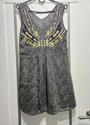 Міні-сукня. розпродаж на сторінці