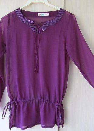 Нарядная фиолетовая блуза с пайетками