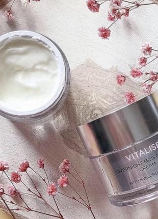 Holy land cosmetics vitalise overnight moisturizer cream. холи лэнд ночной питательный крем для лица. разлив от 20g3 фото