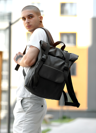 Новая коллекция! практичный рюкзак sambag rolltop milton черный с клапаном1 фото