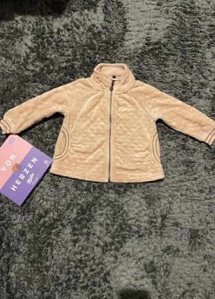 Красивая плюшевая кофточка на девочку 2-3 годика