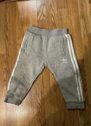 Спортивные штаны