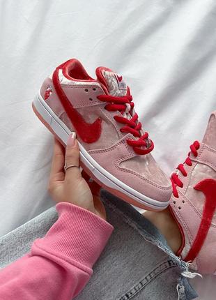 Шикарные кроссовки strangelove x nike sb dunk low valentine's day розовые унисекс 36-45 р5 фото