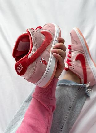 Розкішні кросівки strangelove x nike sb dunk low valentine's day