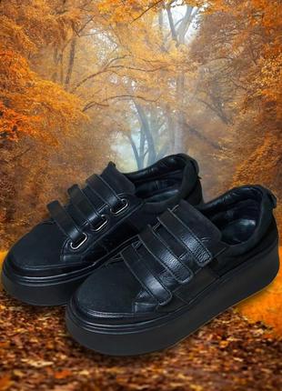 Обалденные черные кожаные кроссовки, кеды, туфли, лоферы на толстой подошве. pv designer. размер  38.