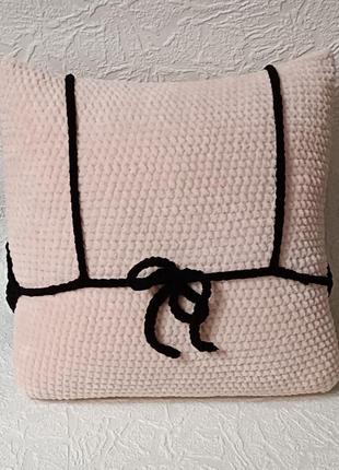 Подарунок чоловіку, подушка в'язана, подушка жіночі груди, декоративна подушка, в'язана подушка4 фото
