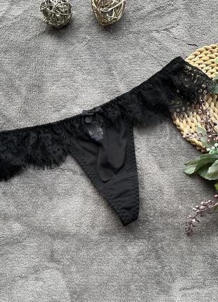 Ажурні трусики стрінги