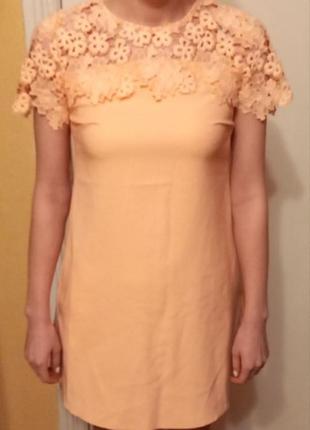 Персикова сукня odis