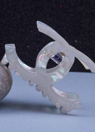 Білий перламутровий краб для волосся, пластик 6 см