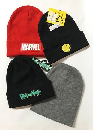 Крута шапка біні нова з нашивкою house brand, якісна стиль cropp, h&m чорна, червона не сток!