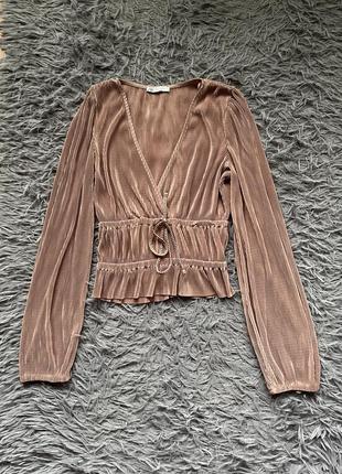 Zara стильна блузка пліссе зі свіжих колекцій