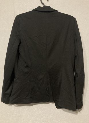 Трикотажный базовый черный жакет