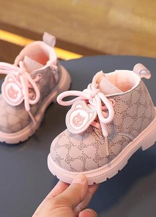 Дитячі черевики на плюші для малюків
