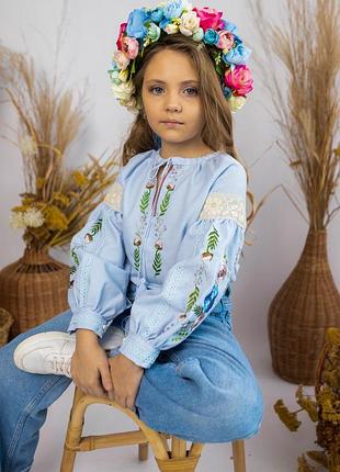 Блакитна сорочка вишиванка для дівчинки