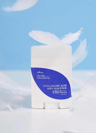 Isntree hyaluronic acid airy sun stick spf50+ pa++++