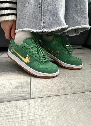 Шикарные женские кроссовки nike sb dunk low pro st. patrick’s day зелёные с золотым лого2 фото