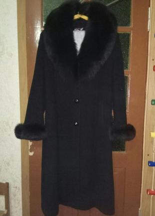 Пальто зимове жіноче!розмір 52-54.піт 56 див. (115 див.).розпродаж!ціна 8100 грн.