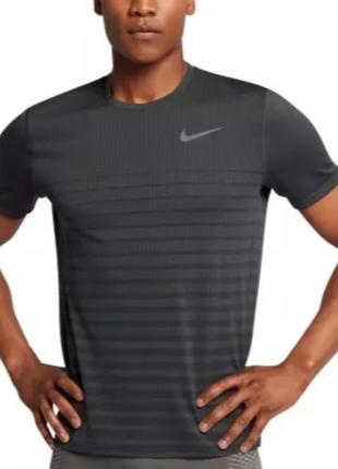 Мужская спортивная футболка nike cooling zonal размер s