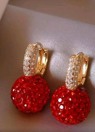 Серьги шарики с белыми и красными камушками