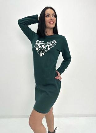 Теплое платье из трехнитки с принтом 50-52 размер. темно-зеленый