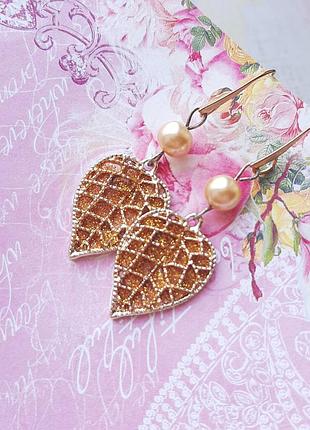 Серьги листья золотые жемчуг ручная работа hand made серёжки золотистые листок золото лист