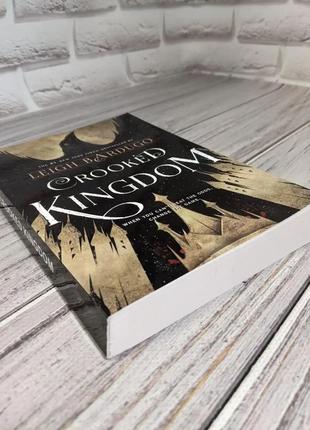 Набір книг "crooked kingdom" книга 2 (англійською мовою),"королівство шахраїв" книга 2 (українською мовою)2 фото