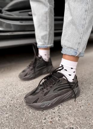 Кроссовки adidas yeezy boost 7001 фото