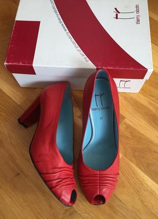 Ультралегкие красные туфли thierry rabotin 37 38 размер кожа оригинал8 фото