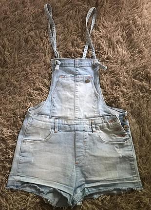 Стильный комбинезон bershka