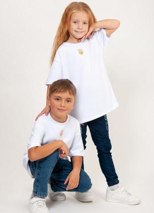 Детская подростковая патриотическая белая черная футболка с вышитым гербом, футболка оверсайз с трезубом для детей3 фото