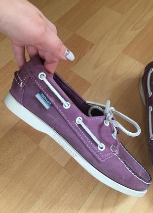 Шкіряні туфлі мокасини clarks