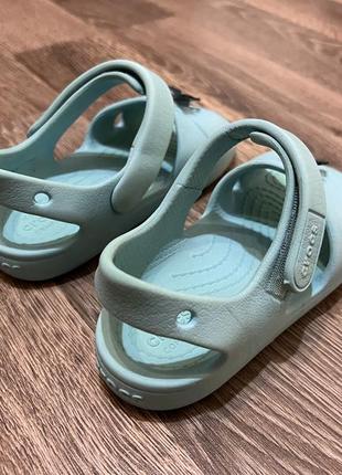 Сандалии crocs c10