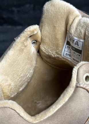 Тёплые ботинки зимние мужские кожаные беж персиковые с мехом6 фото
