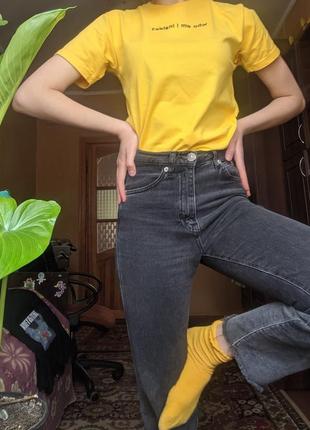 Футболка жовта