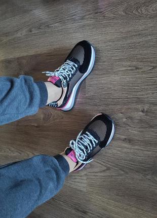 Новi крутезні сникерсы blumarine, оригинал