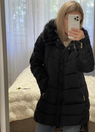 Пуховик куртка зимова чорна пальто з хутром стьобана без капюшона2 фото