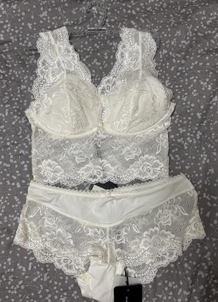 Комплект нижнего белья