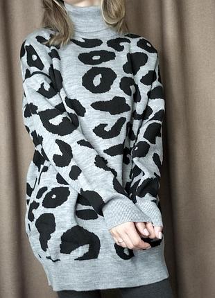 Светр подовжений з горловиною відтворіт