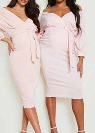 Шикарное персиковое платье для беременных